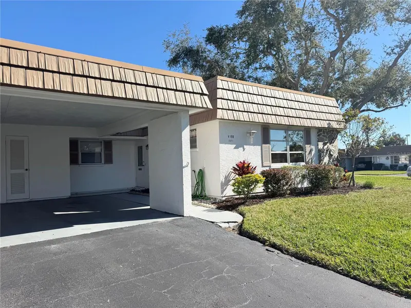 2571 RIVERBLUFF Pkwy #V158, Sarasota, FL 34231