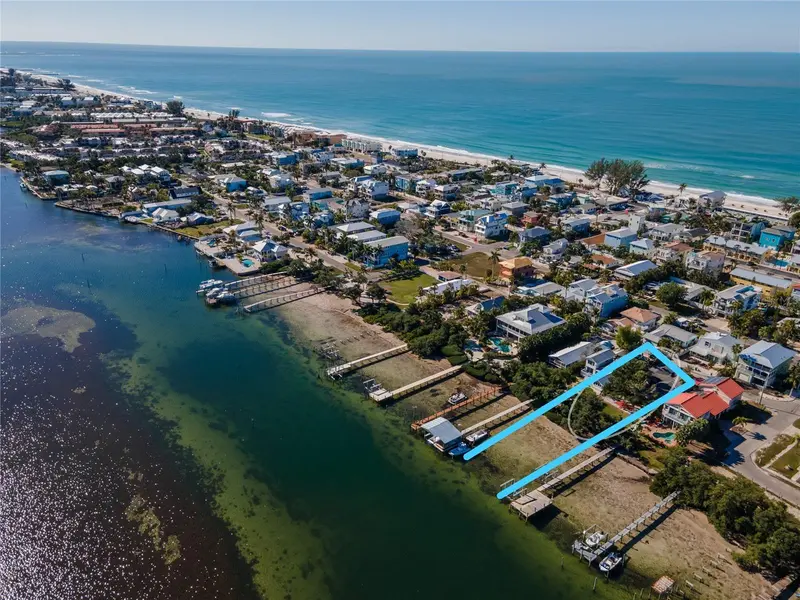 2316 CANASTA DR, Bradenton Beach, FL 34217