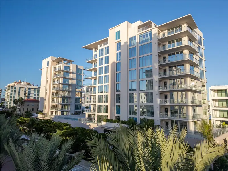 253 GOLDEN GATE PT #701, Sarasota, FL 34236