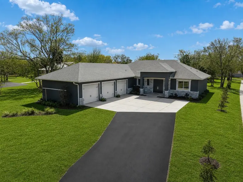 4712 34TH AVE E, Bradenton, FL 34208
