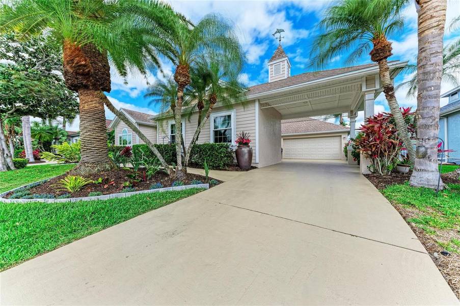 4735 SPINNAKER DR, Bradenton, FL 34208