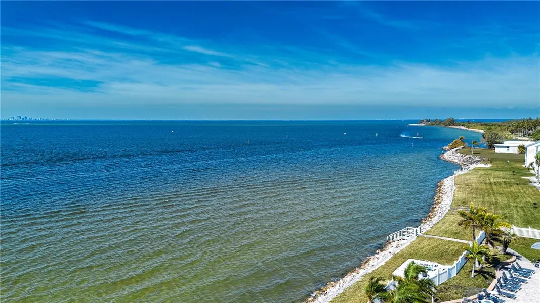 802 BAHIA DEL SOL DR #6, Ruskin, FL 33570