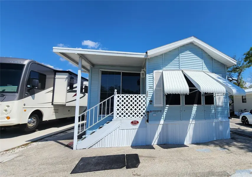 3300 26TH AVE E #225, Bradenton, FL 34208
