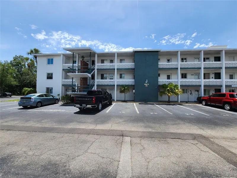 5842 WELCOME RD #J2, Bradenton, FL 34207