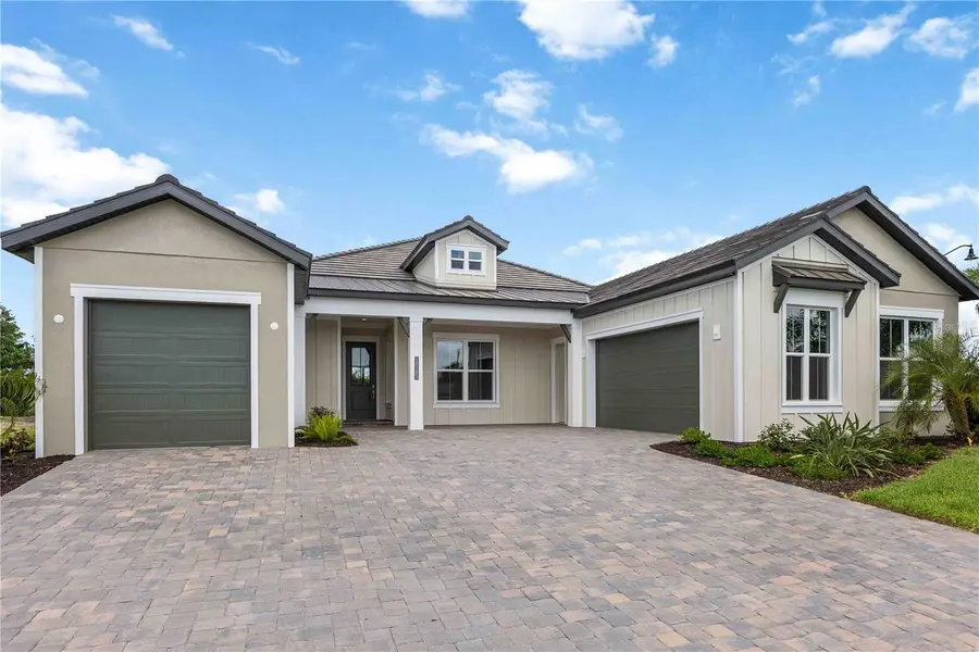 18185 HOME RUN DR, Venice, FL 34293