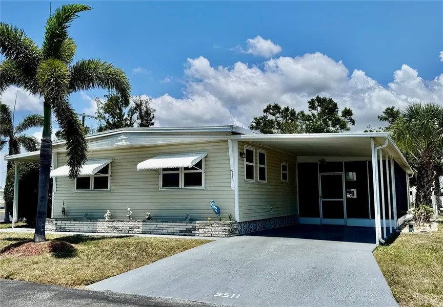 5511 DENMARK DR, Bradenton, FL 34207