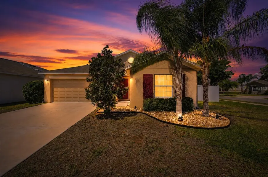 936 ZONE TAILED HAWK PL, Ruskin, FL 33570