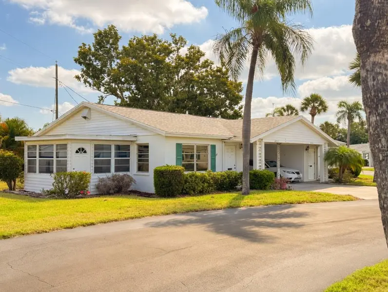 2225 ORANGE BLOSSOM LN, Bradenton, FL 34207