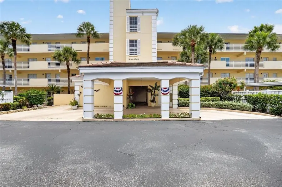 1040 WEXFORD BLVD #1040, Venice, FL 34293