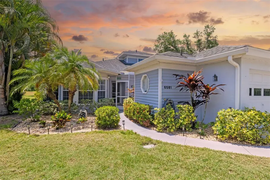 6581 APPROACH RD #63, Sarasota, FL 34238