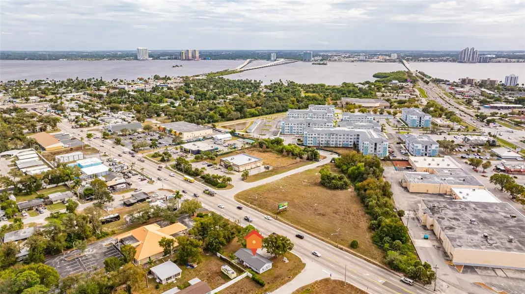 164 PONDELLA RD, North Fort Myers, FL 33903