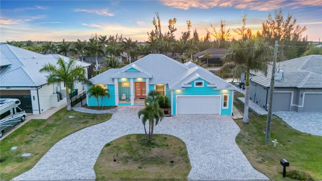 8084 BURWELL CIR, Port Charlotte, FL 33981
