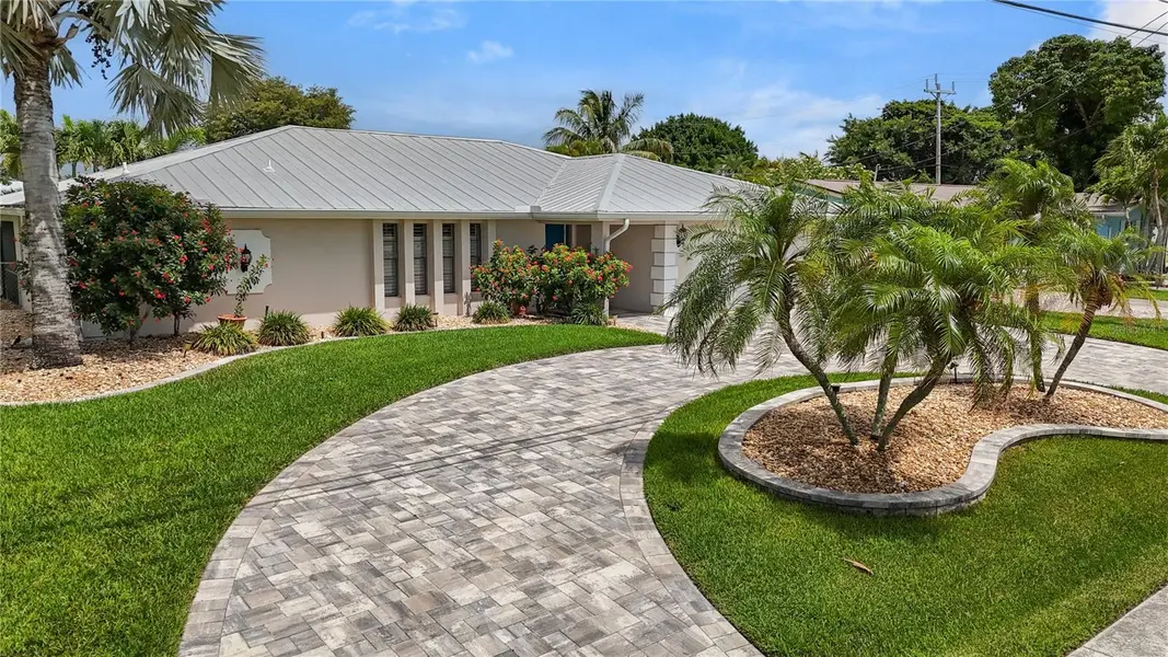 5215 PELICAN BLVD, Cape Coral, FL 33914