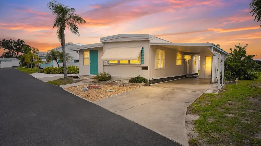 7234 MOUNT FAIRFIELD RD NE #529, St Petersburg, FL 33702