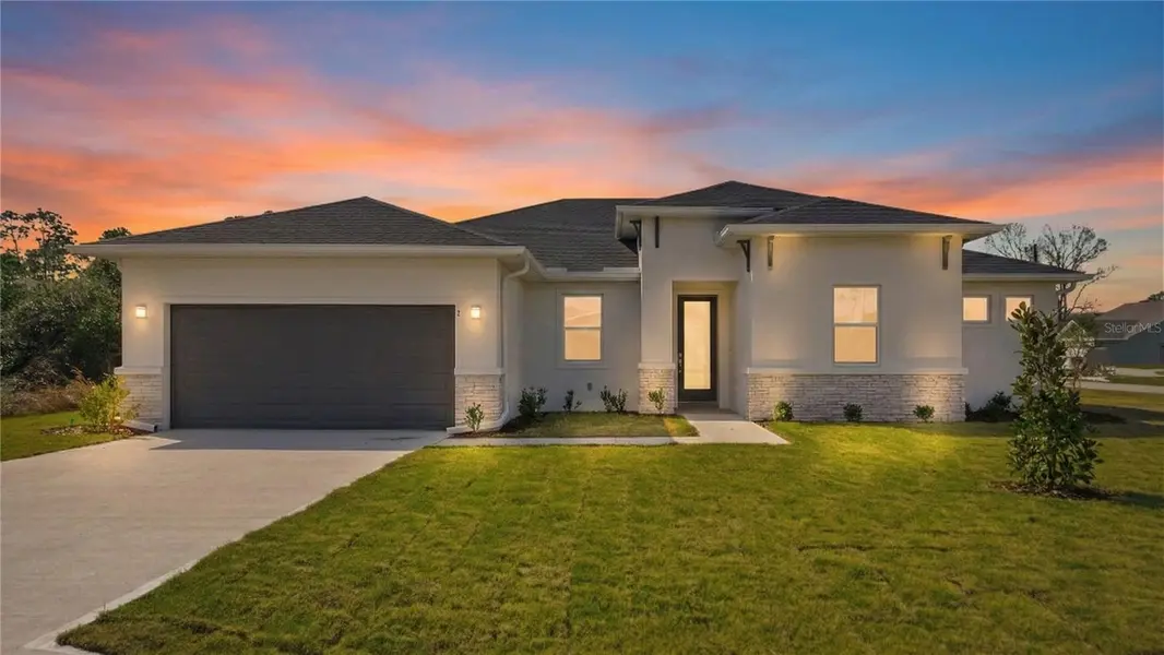 2 ROLLER LN, Palm Coast, FL 32164