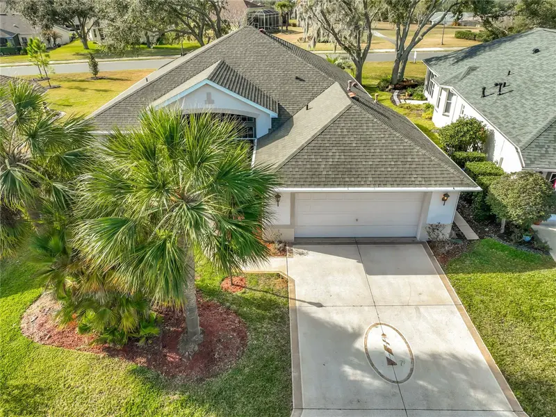 5685 GULF STREAM ST, Tavares, FL 32778