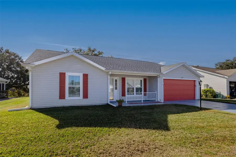 25049 NAVEL AVE, Leesburg, FL 34748