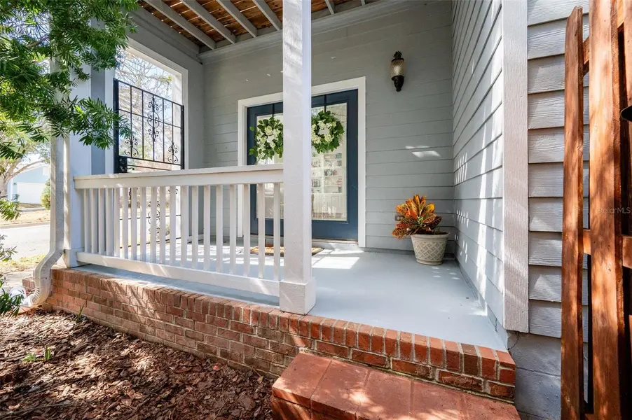 11550 NW 17TH PL, Gainesville, FL 32606