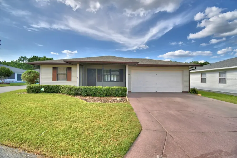4828 SQUIRE HOLLOW DR, Lakeland, FL 33811