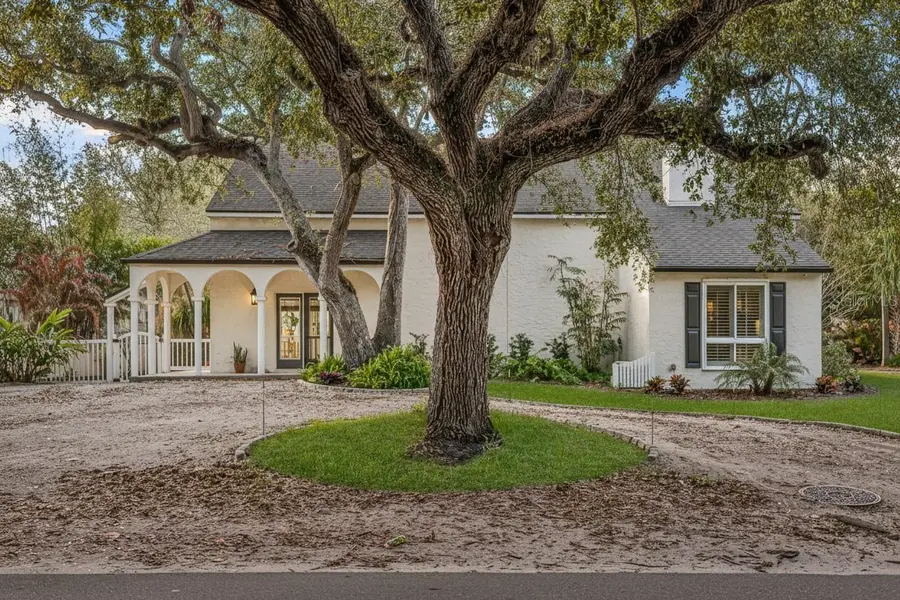 111 ESTHER ST, New Smyrna Beach, FL 32169