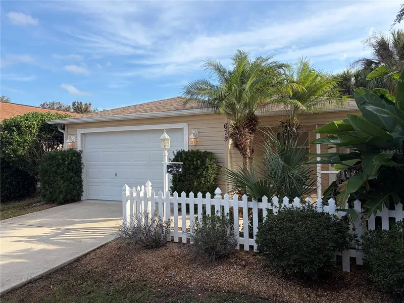 675 KENDALL CT, The Villages, FL 32162