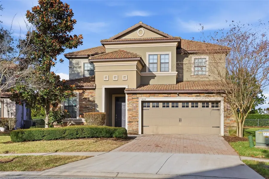 9039 SHADOW MOUNTAIN ST, Davenport, FL 33896