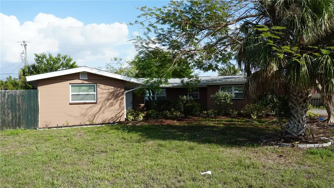 3596 HARBOR BLVD, Port Charlotte, FL 33952