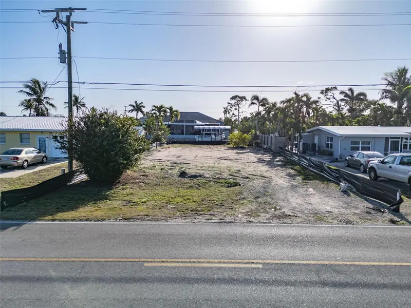 3314 YORK RD, St James City, FL 33956