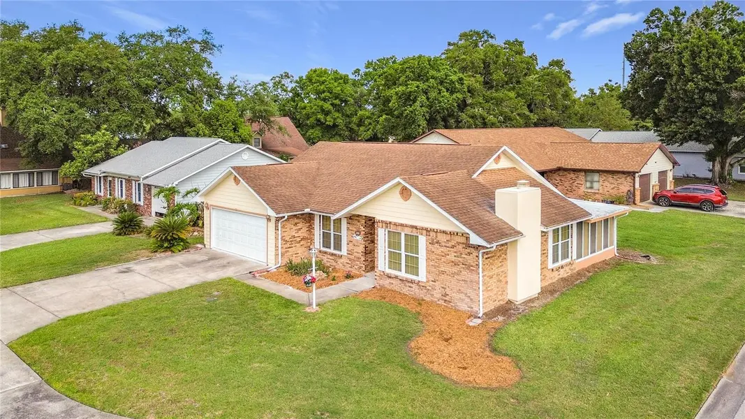 1144 MONROE AVE, St Cloud, FL 34769
