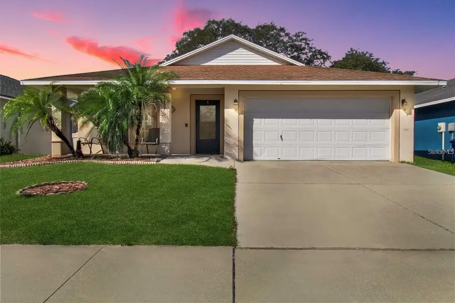15427 WINTER BREEZE LN, Wimauma, FL 33598