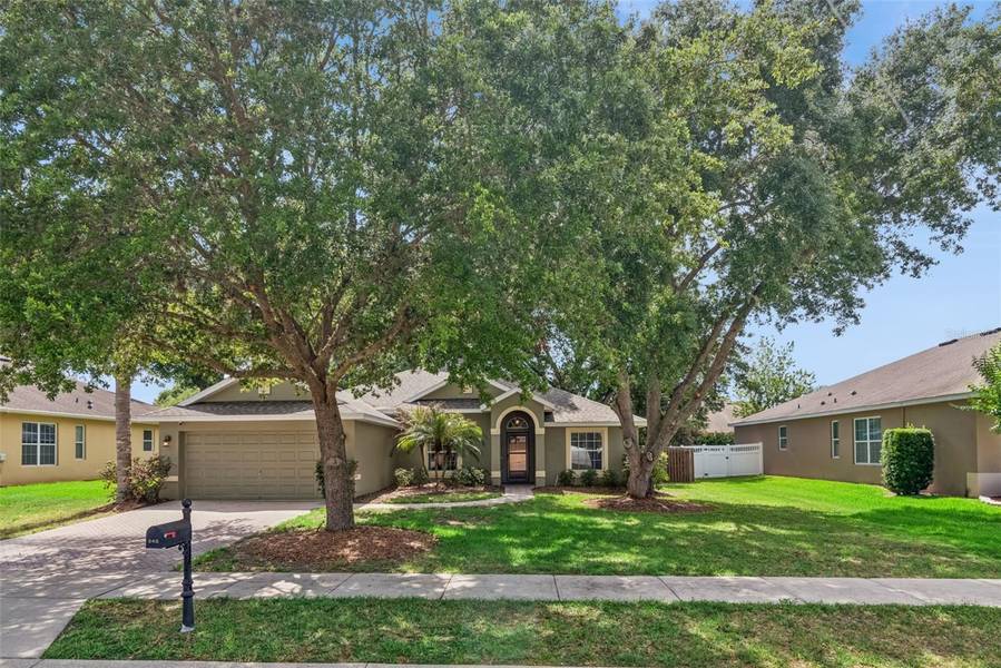 242 BLUE WATER ST, Eustis, FL 32736
