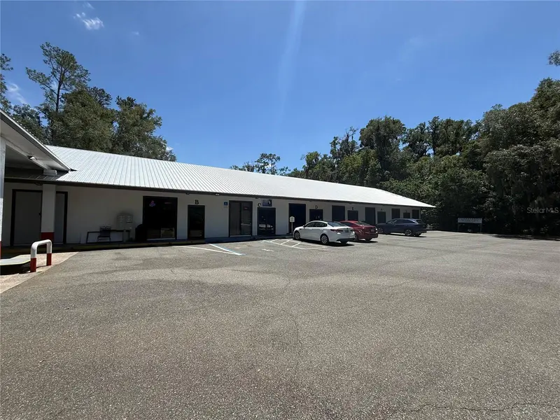 3380 SE LAKE WEIR AVE #F, Ocala, FL 34471