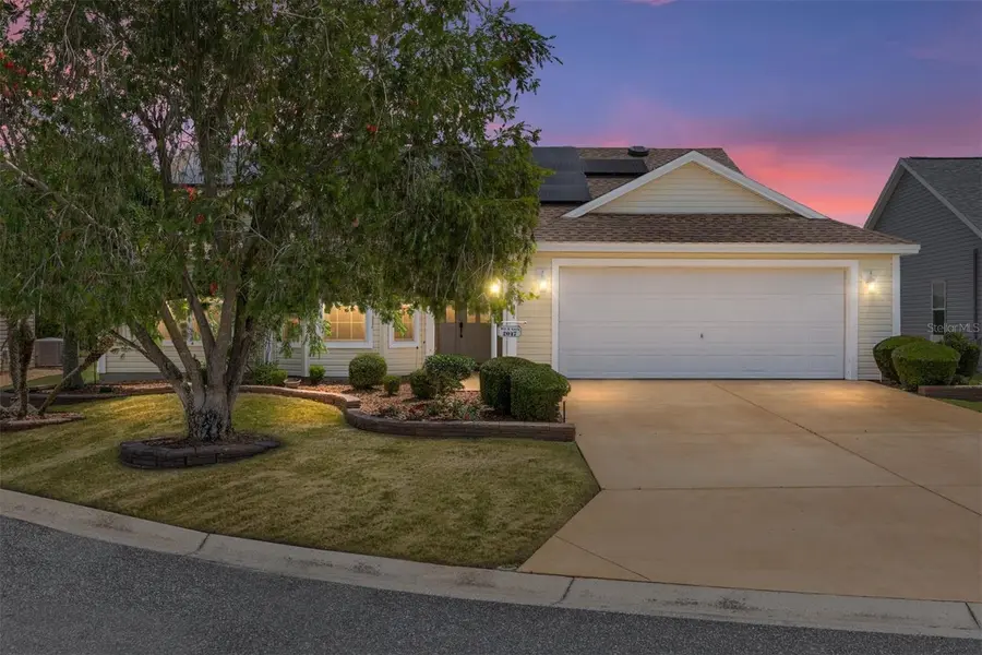 2047 DUNSTER CT, The Villages, FL 32162