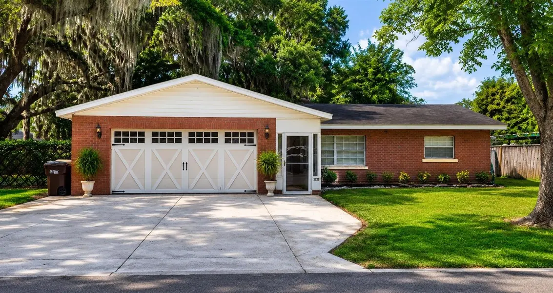 1215 LAKESHORE BLVD, St Cloud, FL 34769