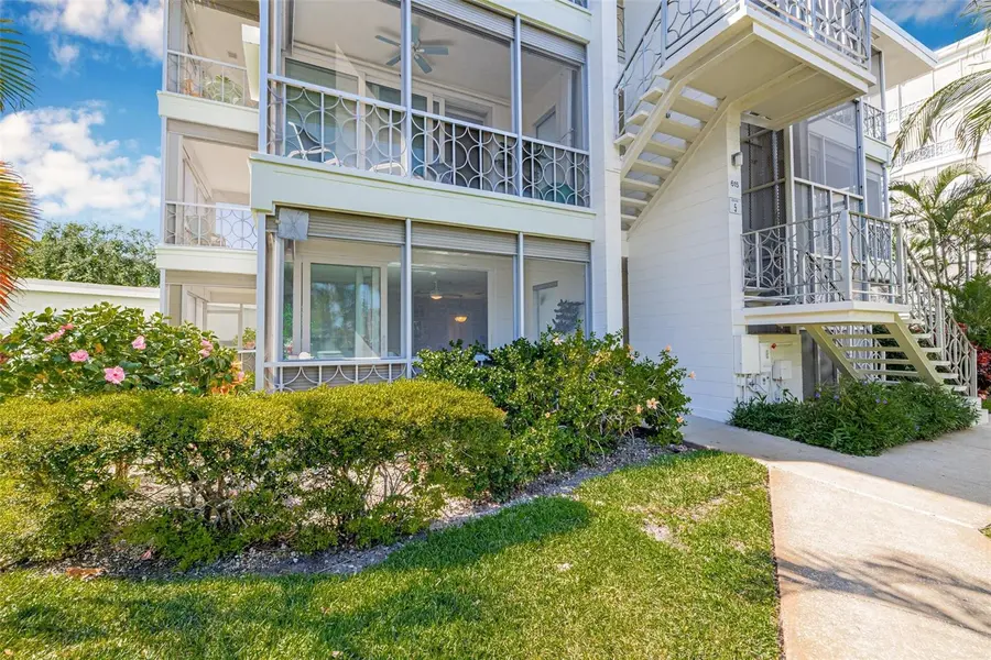 615 10TH AVE NE #1, St Petersburg, FL 33701