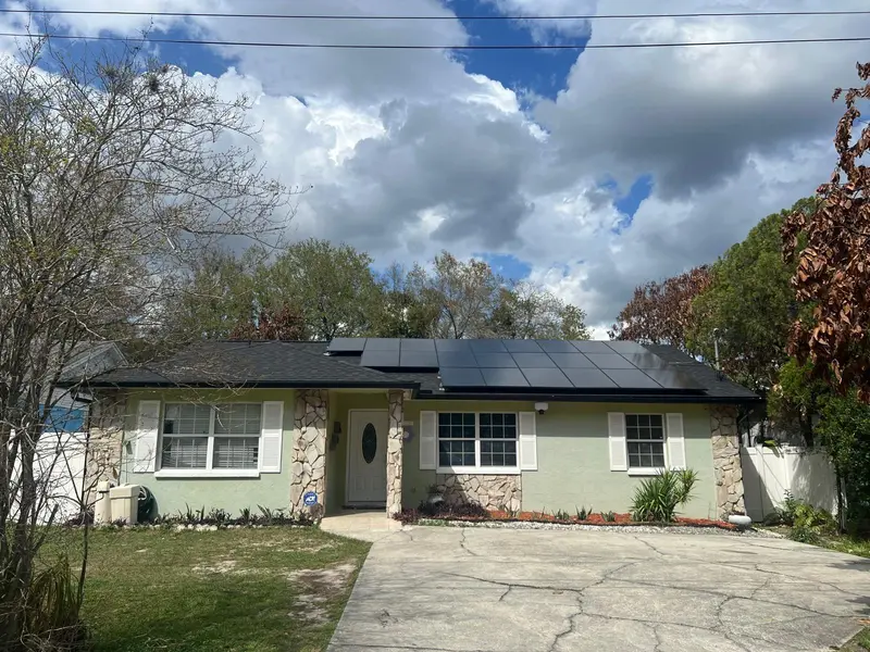 4912 E SERENA DR, Tampa, FL 33617