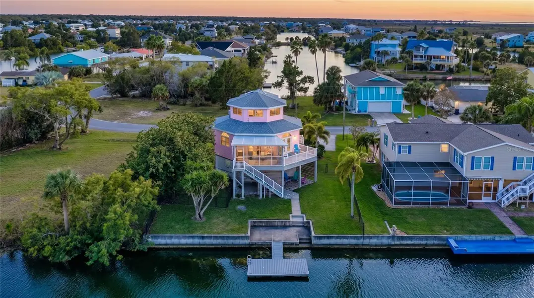 3460 CRAPE MYRTLE DR, Hernando Beach, FL 34607