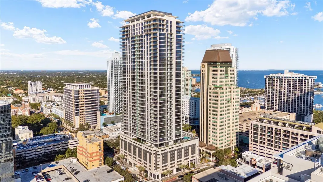 275 1ST AVE #3807, St Petersburg, FL 33701