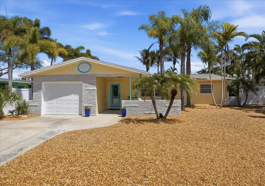 3014 58TH ST S, Gulfport, FL 33707