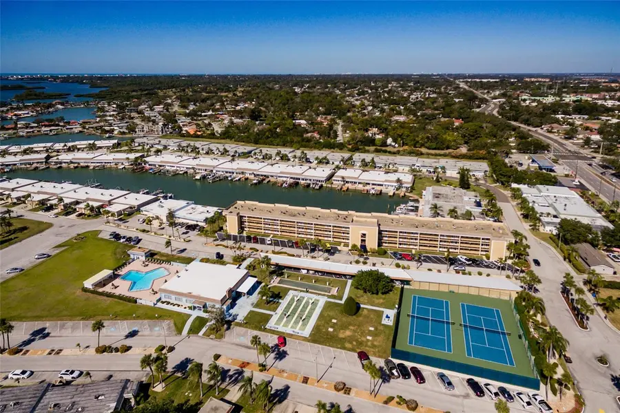1 BOCA CIEGA POINT BLVD #206, St Petersburg, FL 33708
