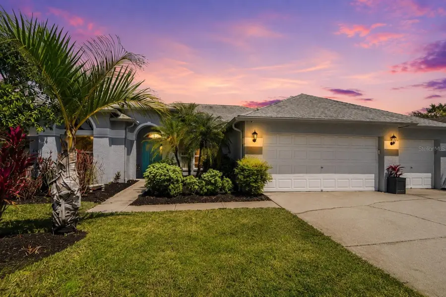 19717 WYNDHAM LAKES DR, Odessa, FL 33556