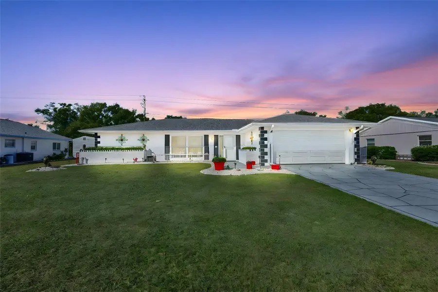 1254 W DEL WEBB BLVD, Sun City Center, FL 33573