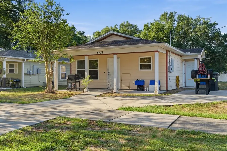 8439 RADIO LN, Tampa, FL 33619