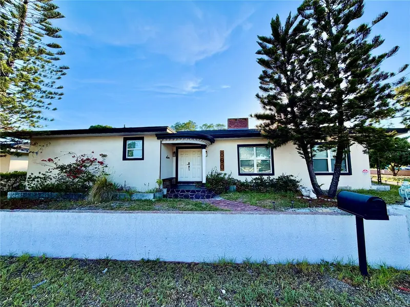 800 S KEENE RD, Clearwater, FL 33756