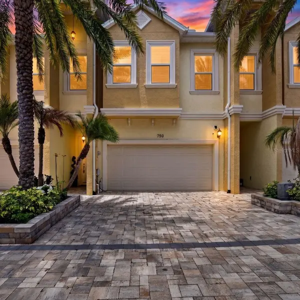 750 GRAND CYPRESS LN, Tarpon Springs, FL 34689