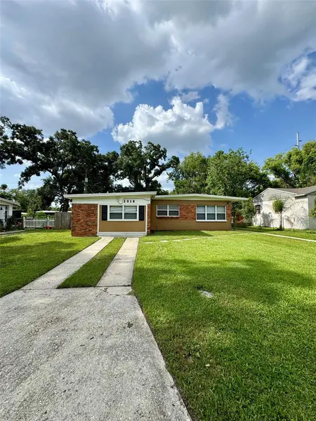 2016 E CRENSHAW ST, Tampa, FL 33610