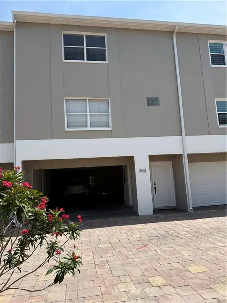 1117 PINELLAS BAYWAY S #303, Tierra Verde, FL 33715