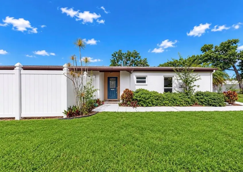 3506 AUBURN CT #230, Sarasota, FL 34231