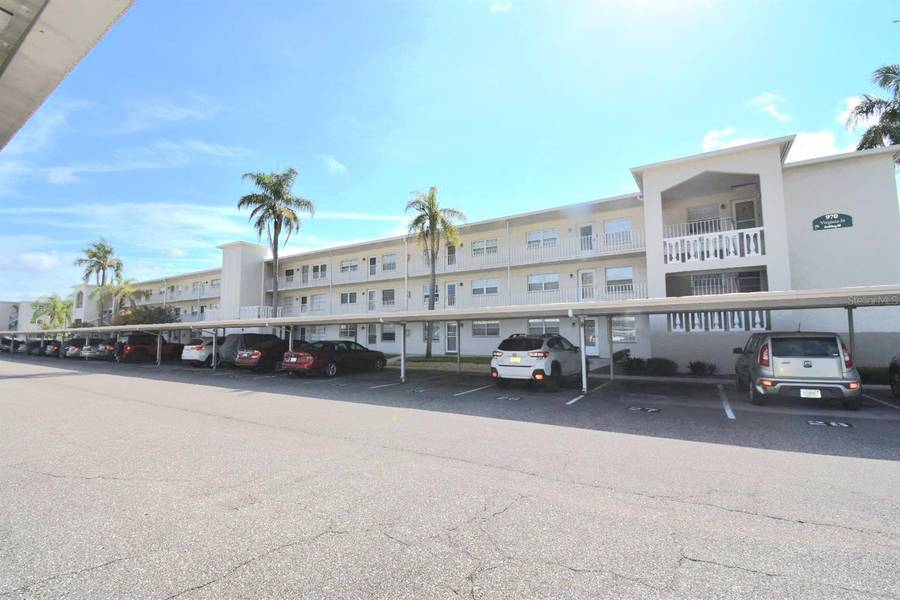 970 VIRGINIA ST #107, Dunedin, FL 34698