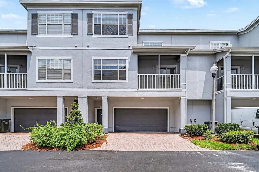 2460 GRAND CENTRAL Pkwy #9, Orlando, FL 32839